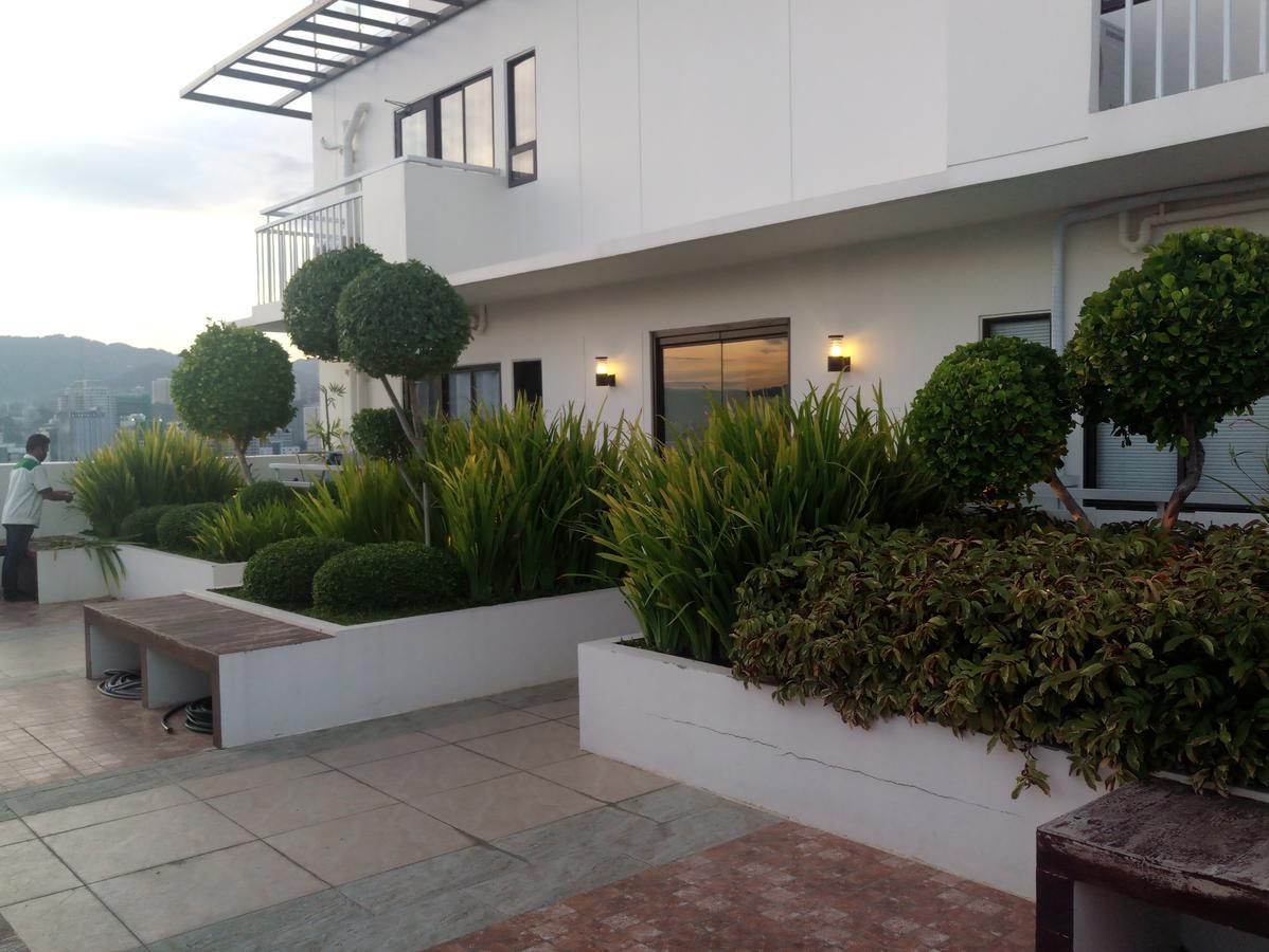 2405 Mabolo Garden Flats Apartamento Cebú Exterior foto